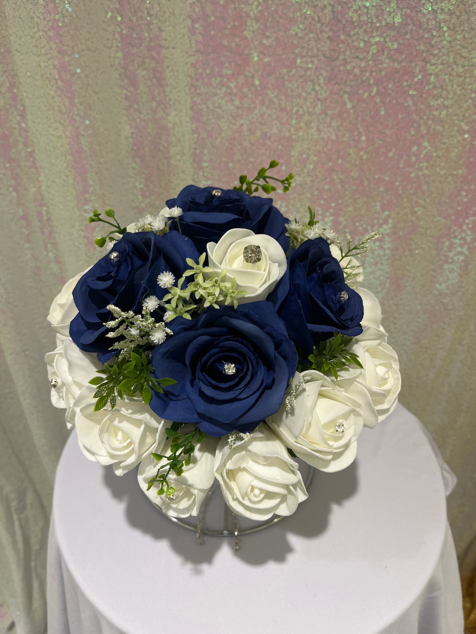 Bouquet de roses blanc et bleu