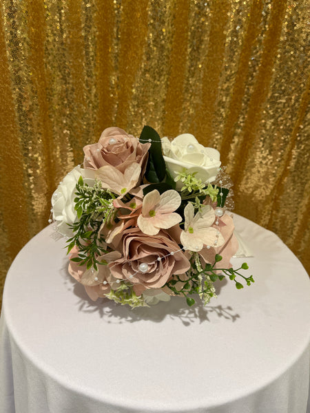 Bouquet de fleurs Blanc et vieux rose